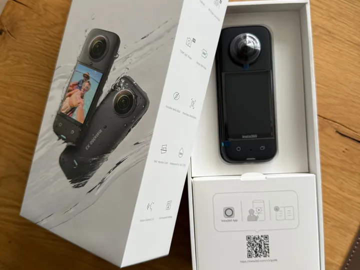 Insta360 X3